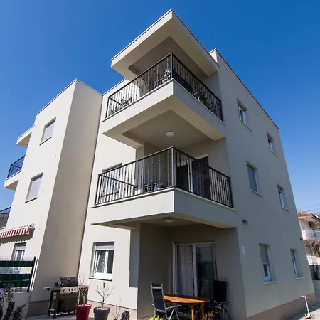 Apartment Marko Trogir