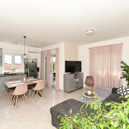 Marko Apartment Trogir